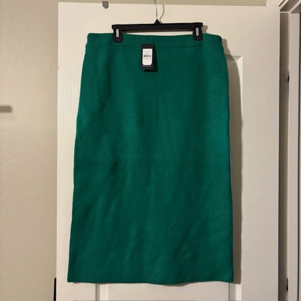 NWT City Chic Women's Plus Size Maddie Skirt, Greenstone, SZ M (18)